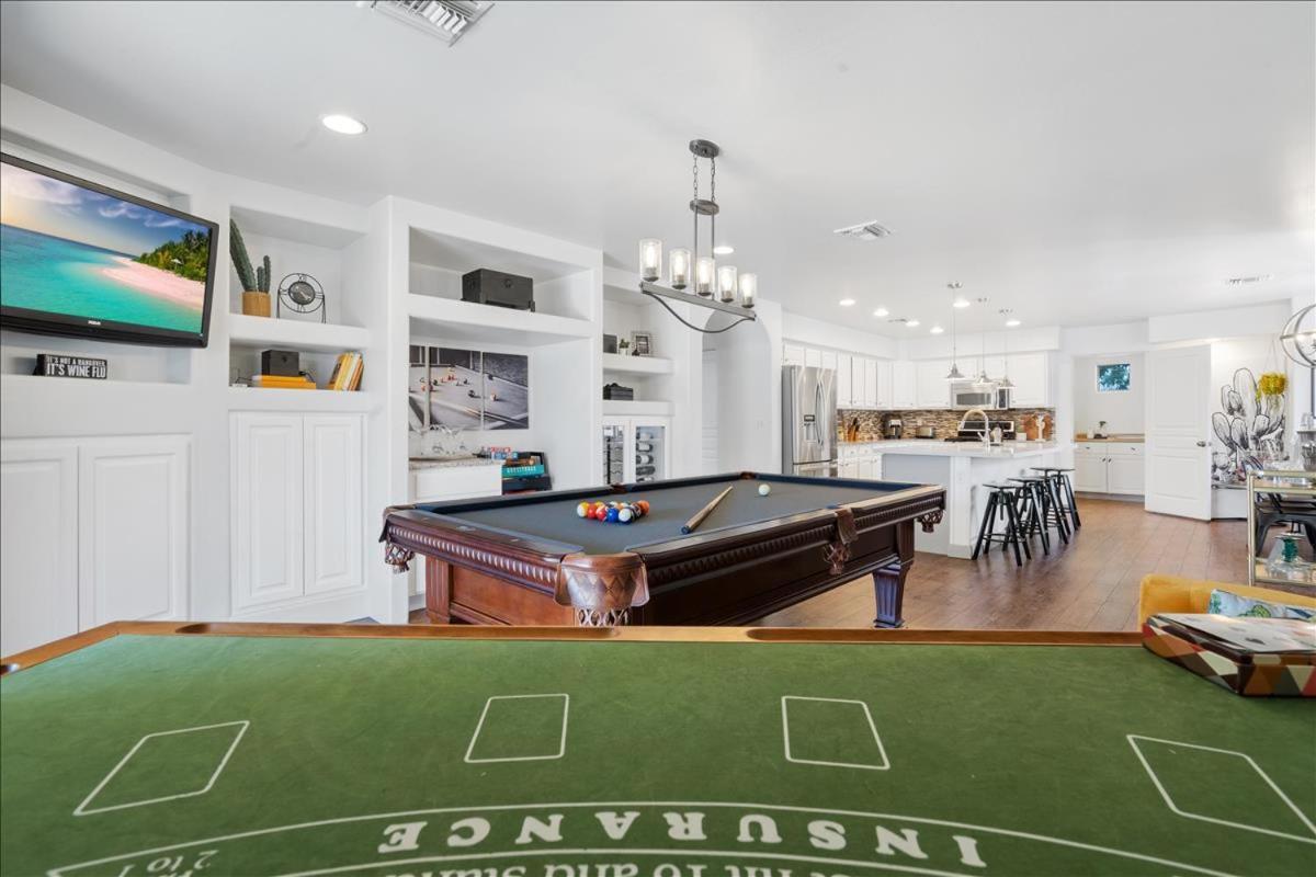5 Bedroom 4 Bath Boutique Home Premium Location + Heated Pool Option Glendale Eksteriør billede
